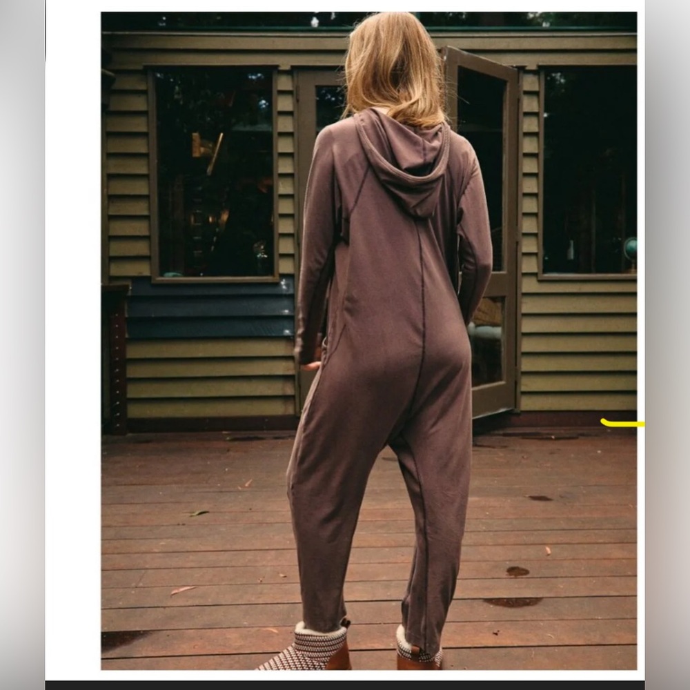 NWT Movement by Free People Brown V-Neck Jumpsuit Romper w/ Hoodie - Picture 5 of 6